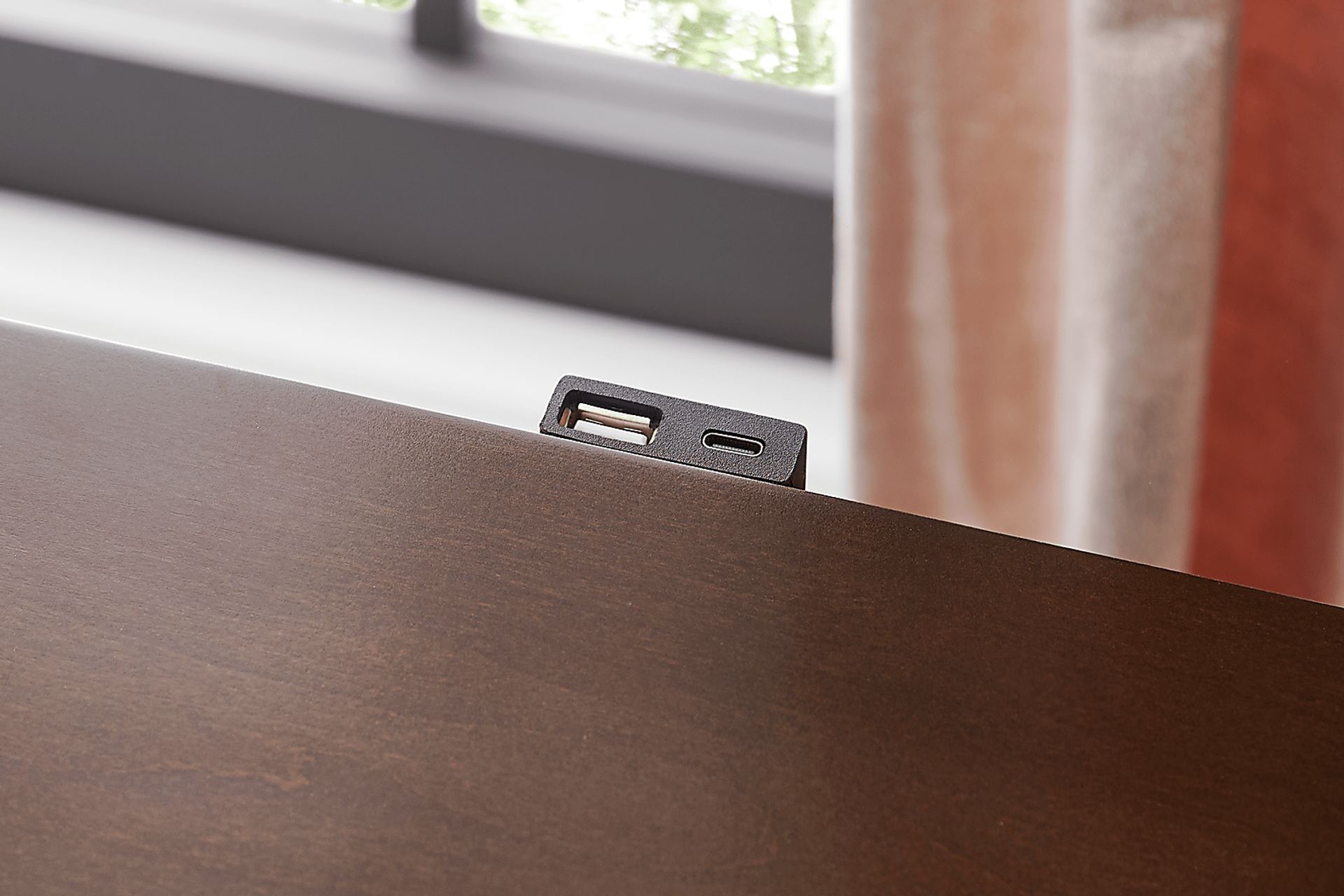 Bradbury Brown Cherry Nightstand - Image 3