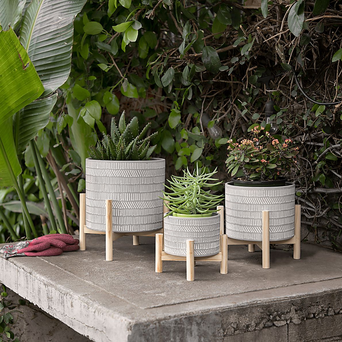Brantburn Ivory Planter