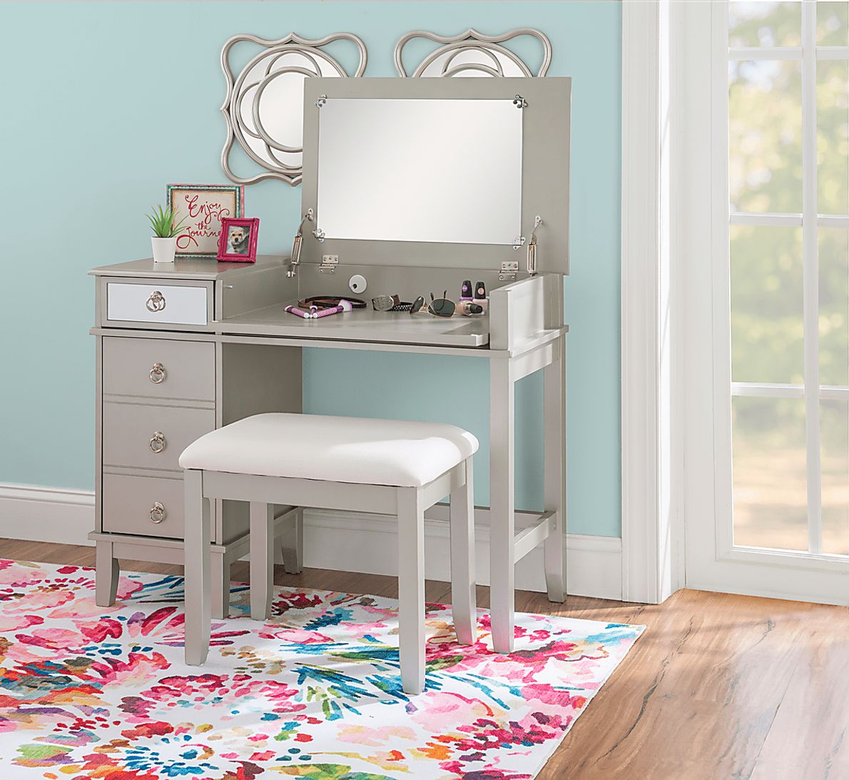 Bream Gray Vanity Set