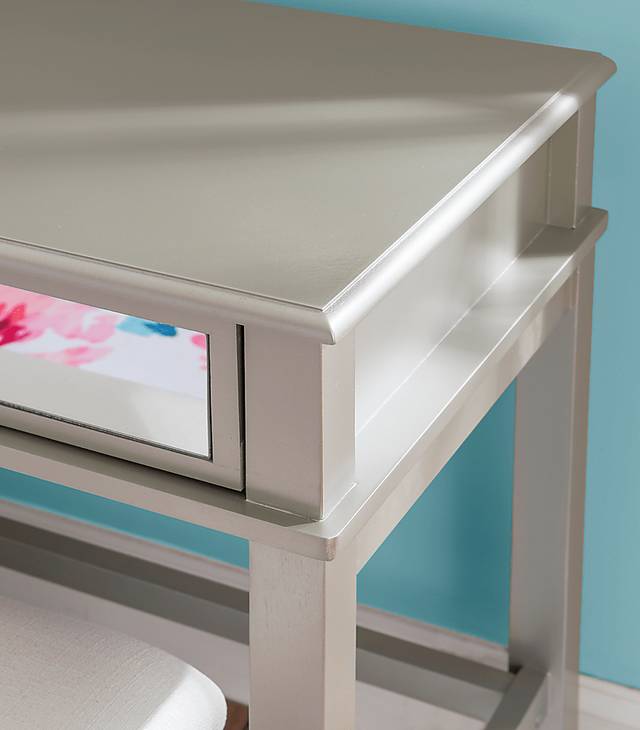 Bream Gray Vanity Set - Thumbnail - Image 7