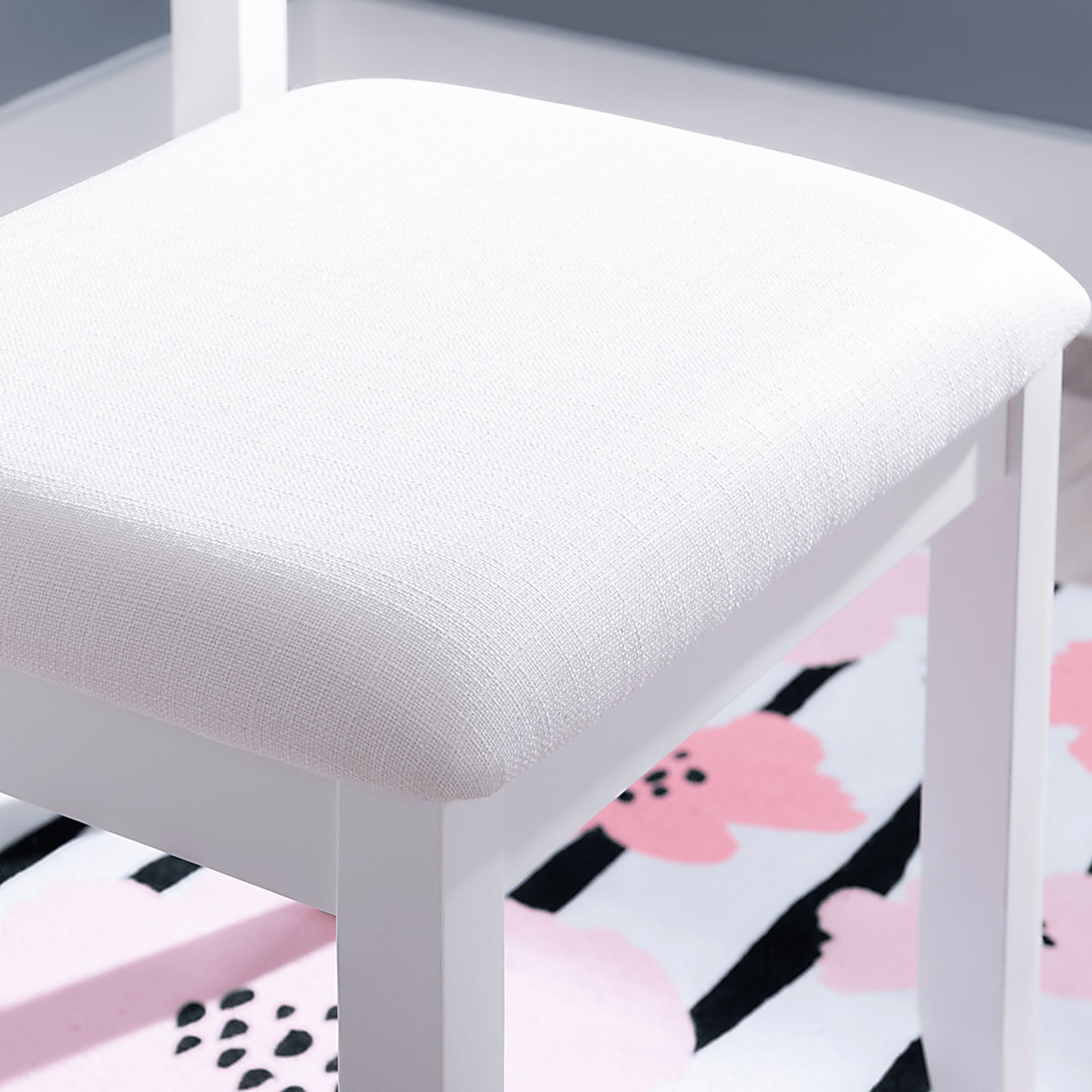 Bream White Vanity Set - Image 4
