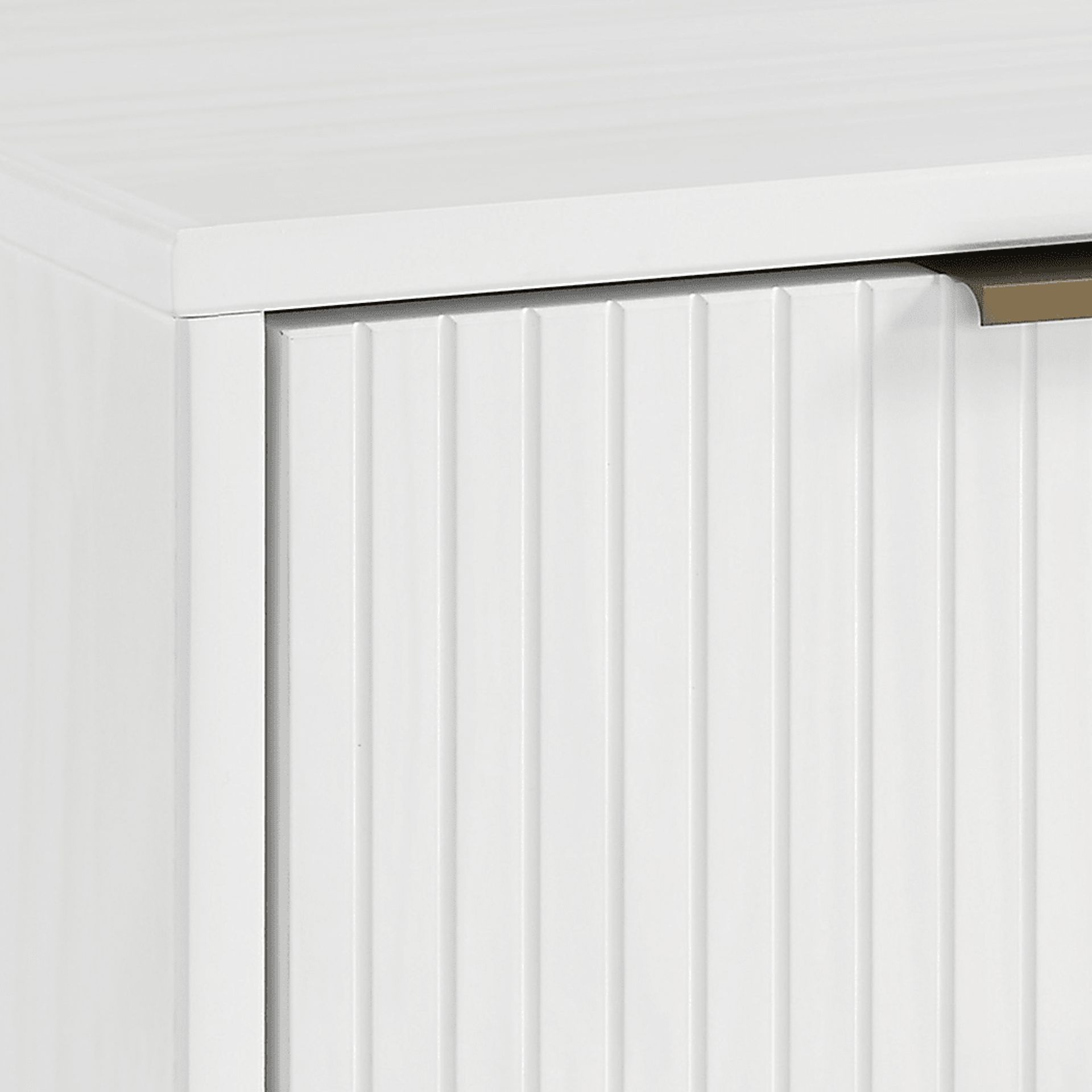 Bremmer IV White Dresser - Image 9