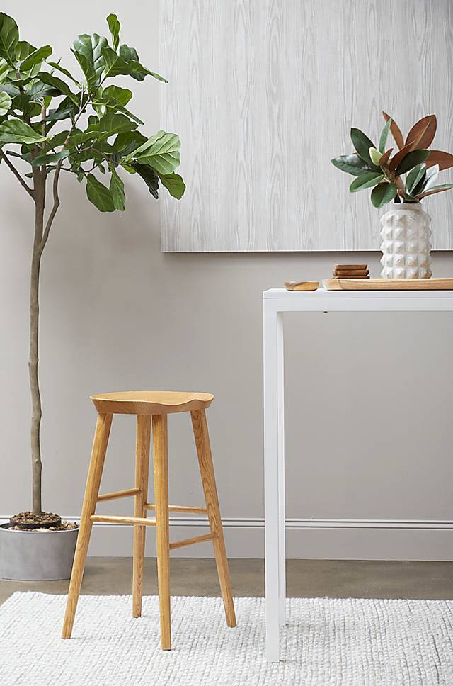 Bresland Natural Barstool - Thumbnail - Image 2