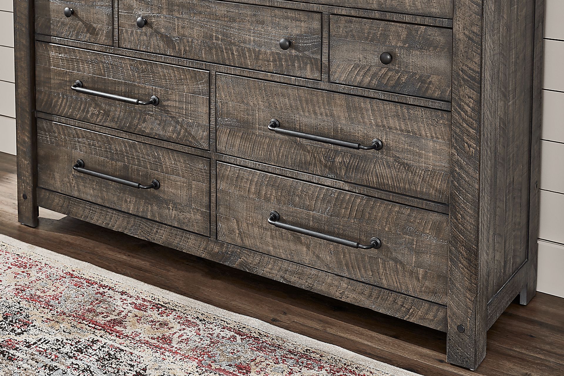 Bretten Crossing Gray 7 Pc Queen Bedroom - Image 9