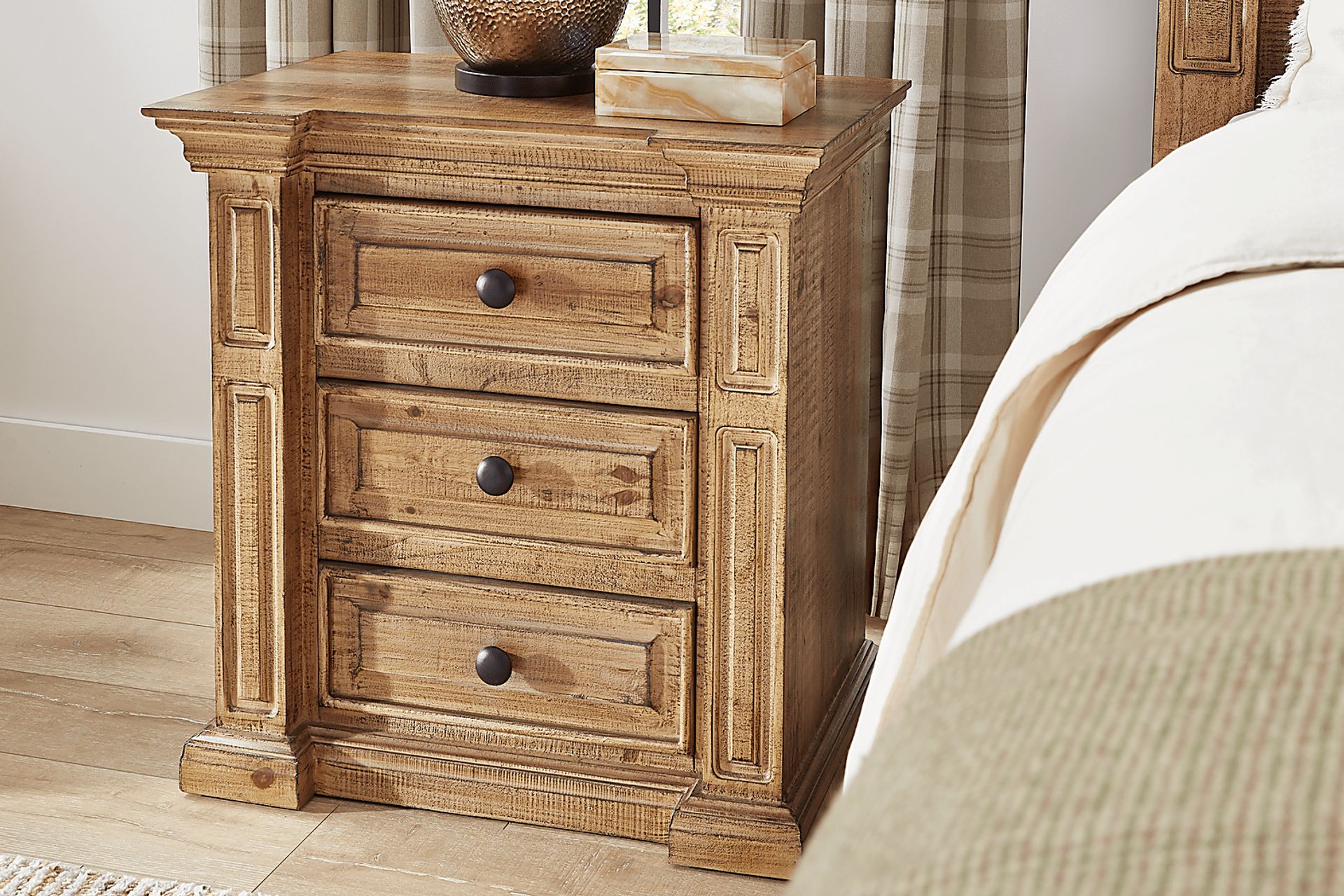 Briar Hill Natural 5 Pc Queen Panel Bedroom - Image 9