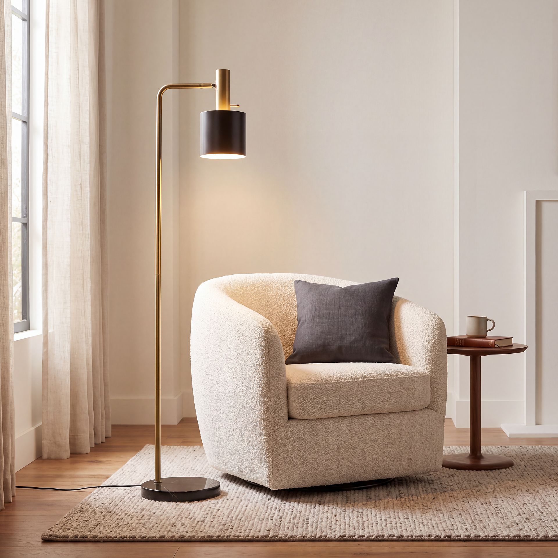 Brierdale Black Floor Lamp - Image 3