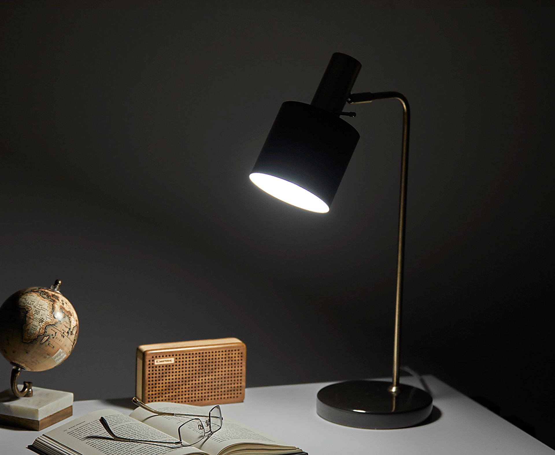Brierdale Black Lamp - Image 5