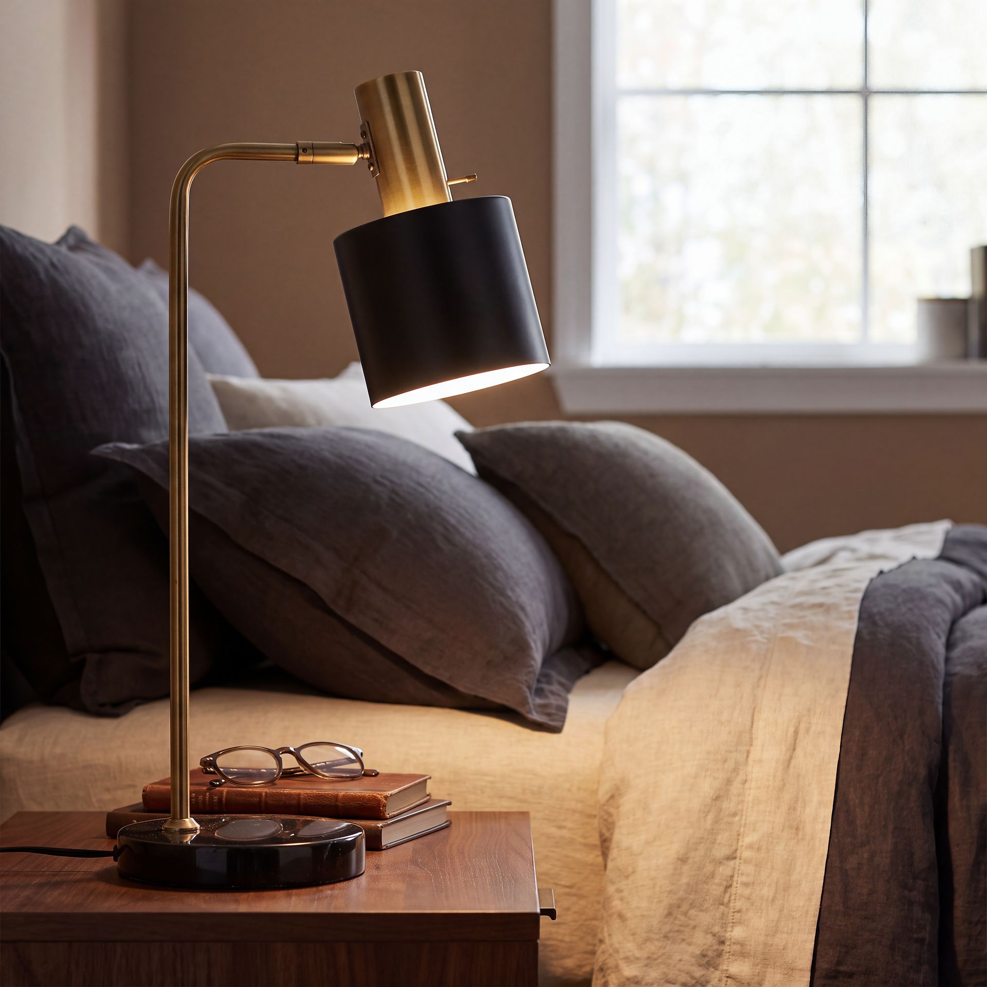Brierdale Black Lamp - Image 6