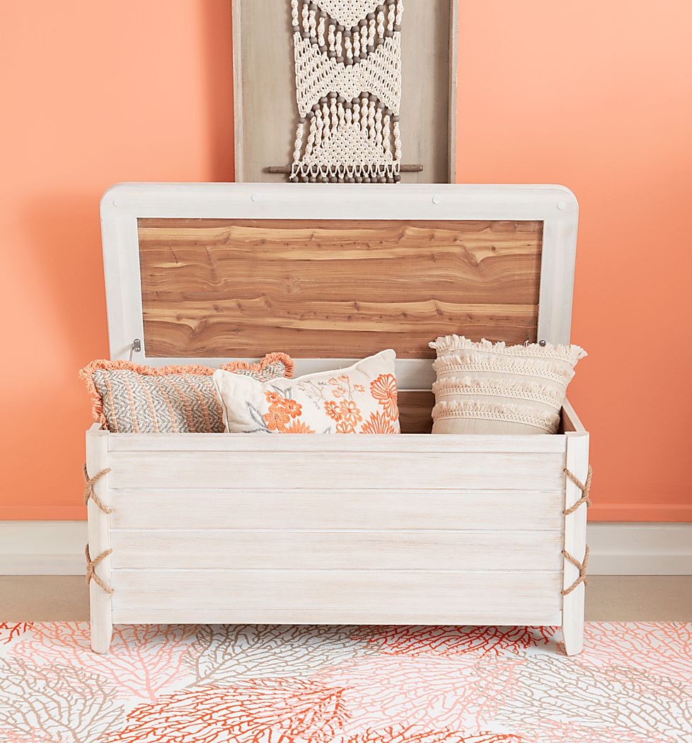 Brieva White Cedar Chest - Thumbnail 5