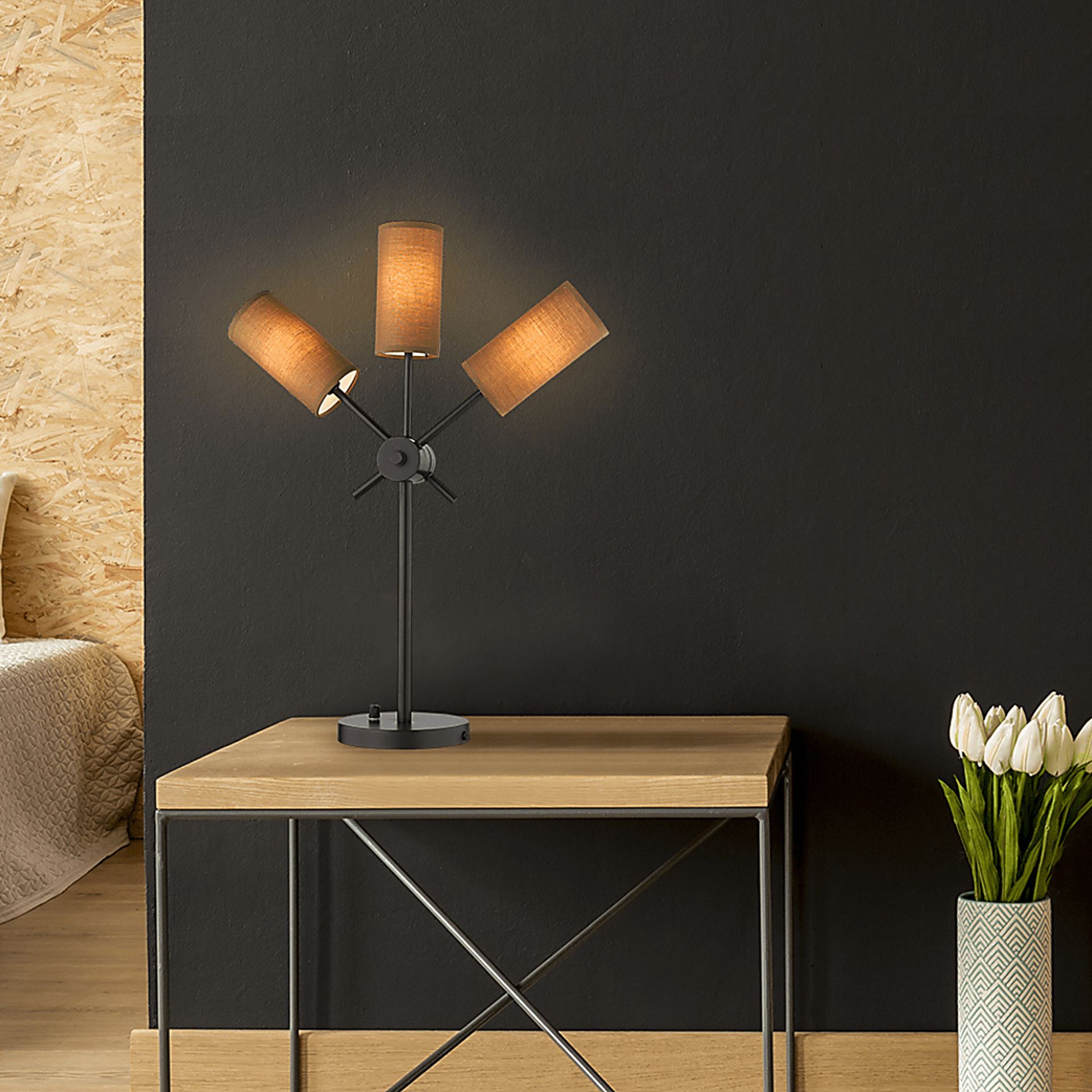 Brightleaf Bay Bronze Table Lamp - Image 2