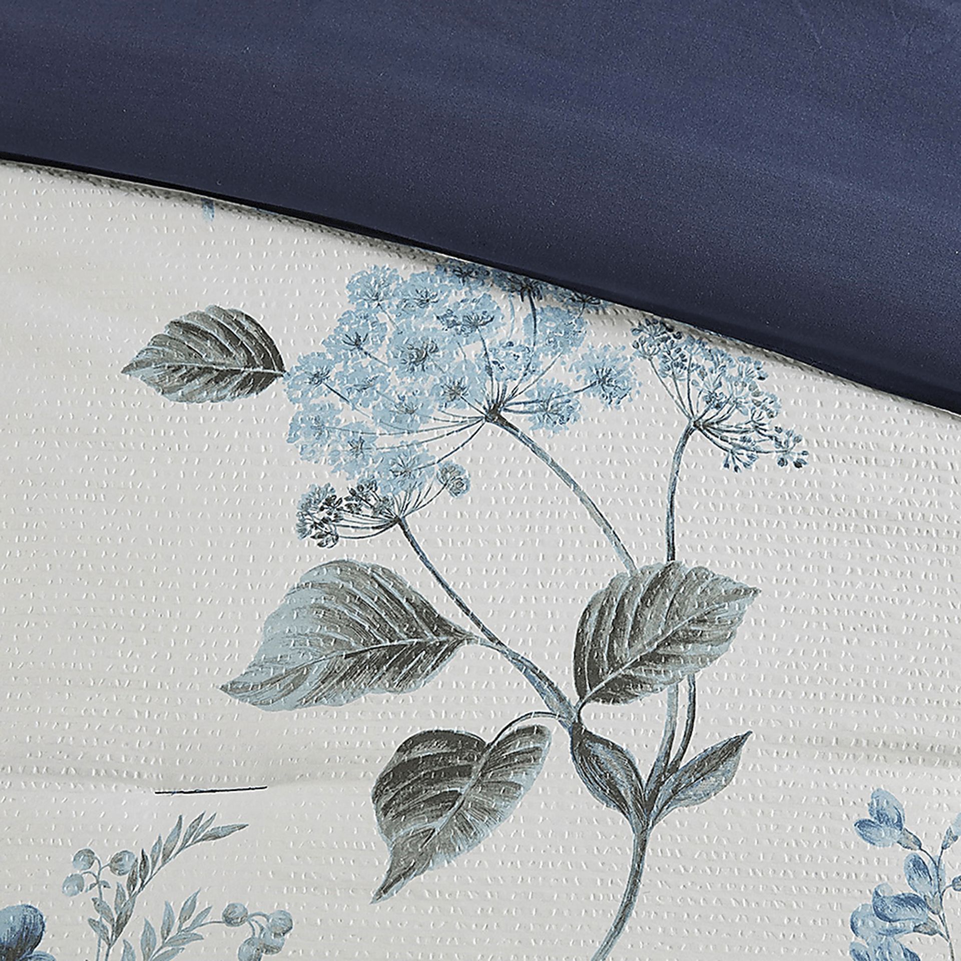 Brindan Blue 7 pc King/Cal Comforter Set - Image 7
