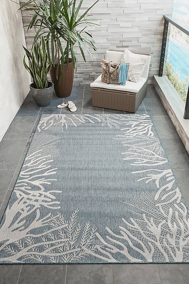 Briza Aqua 4'10 x 7'6 Indoor/Outdoor Rug - Thumbnail - Image 2