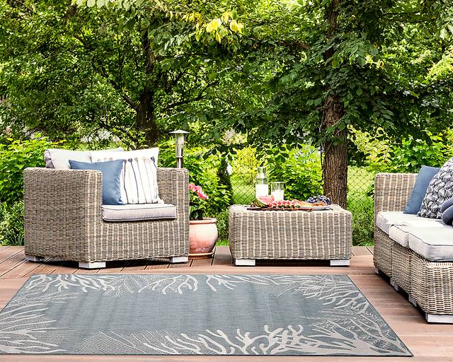 Briza Aqua 6'6 x 9'4 Indoor/Outdoor Rug - Thumbnail - Image 2