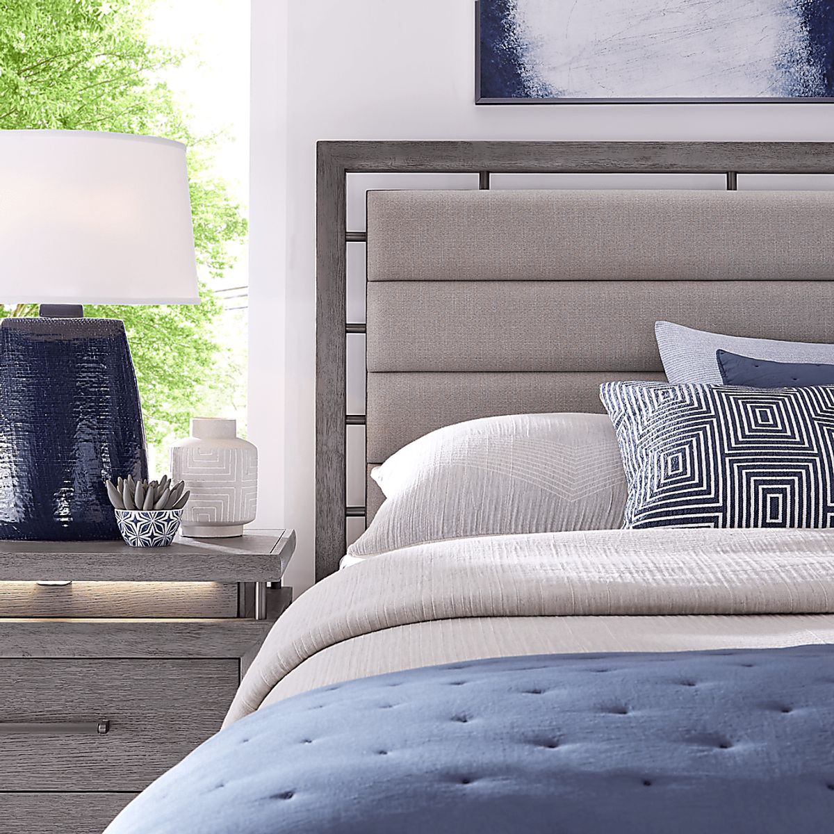 Broadmore 7 Pc Light Gray Queen Bedroom Set With Dresser, Mirror, 3 Pc ...