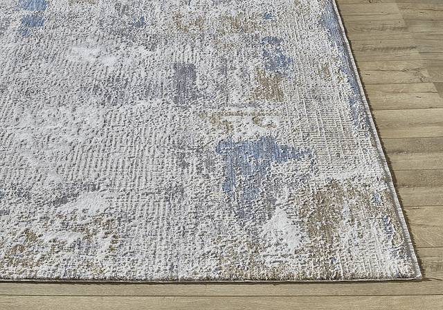 Bromtona Ivory/Blue 5'3 x 7'10 Rug - Thumbnail - Image 5