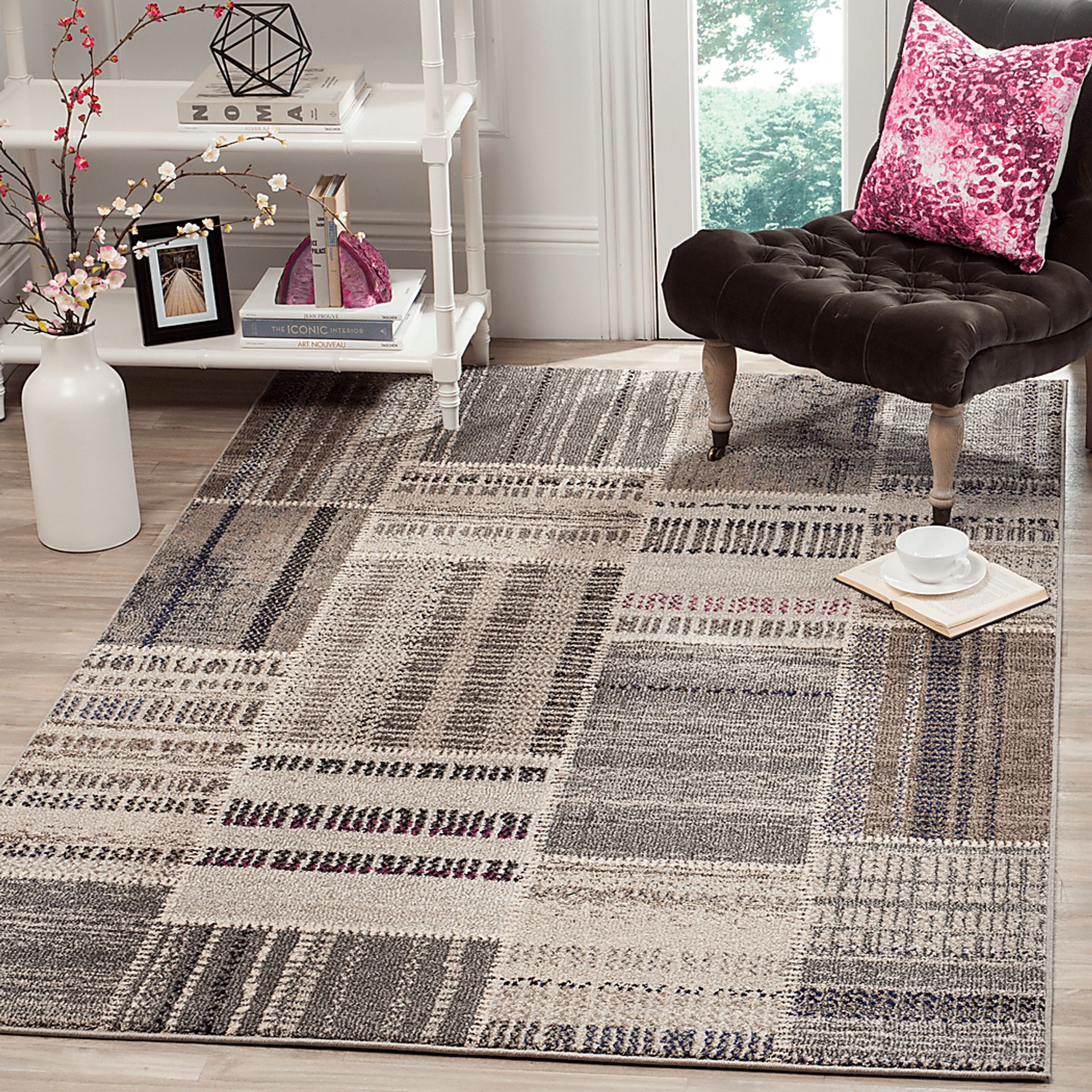 Brooten Gray 5'1 x 7'7 Rug - Image 4