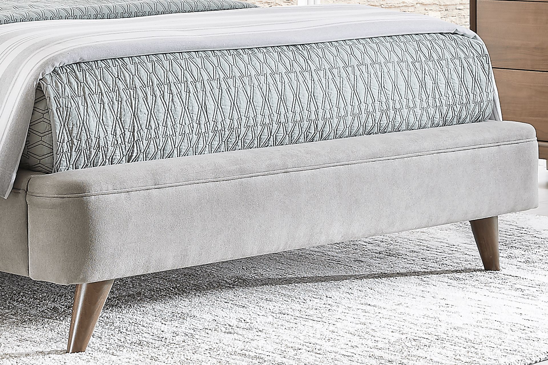 Broxbern Beige 3 Pc Queen Upholstered Bed - Image 4