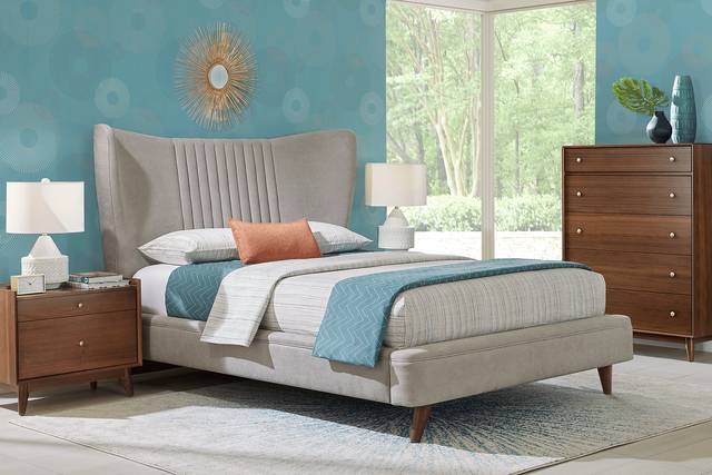 Broxbern Walnut Chest - Thumbnail - Image 2