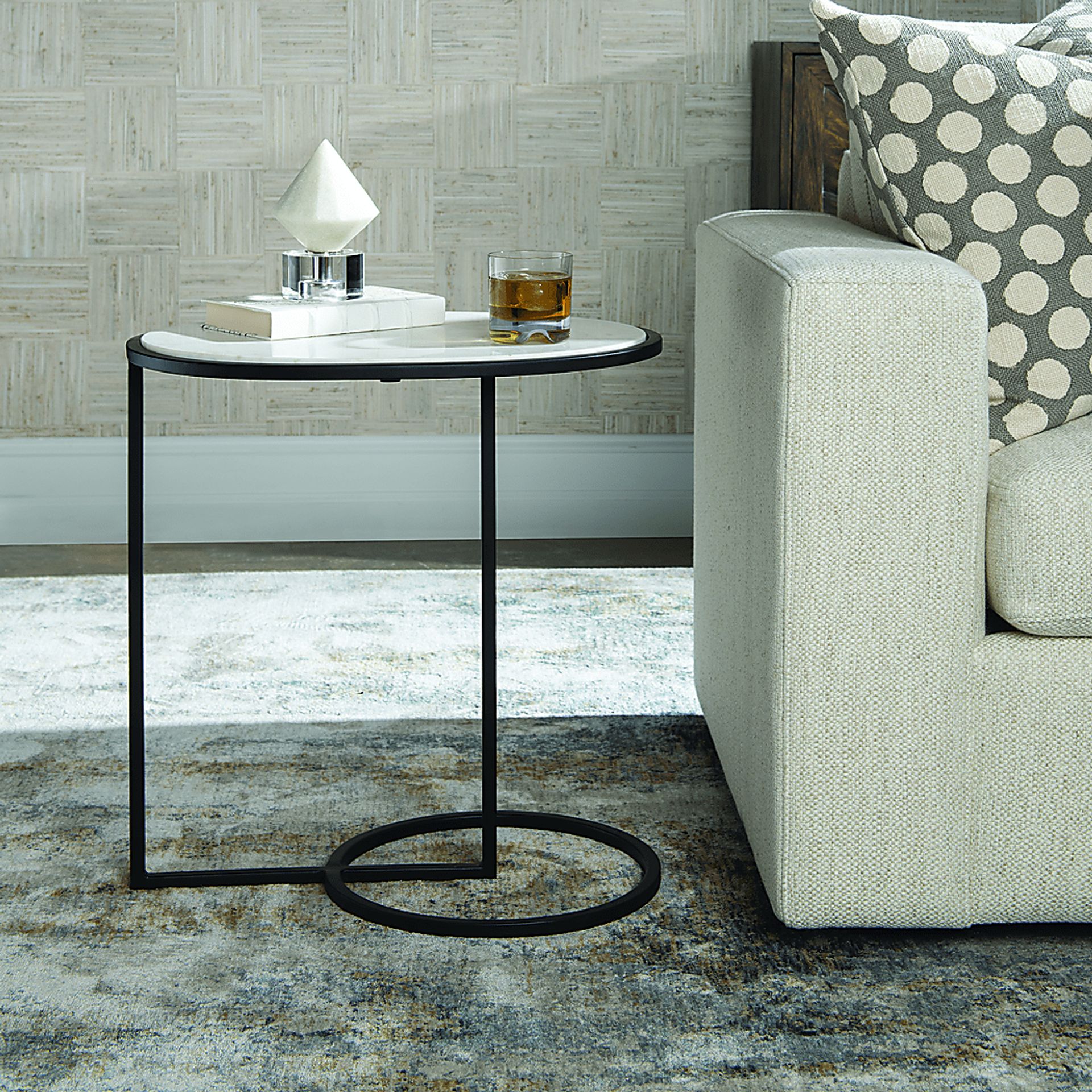 Bruhilde Black Accent Table - Image 2