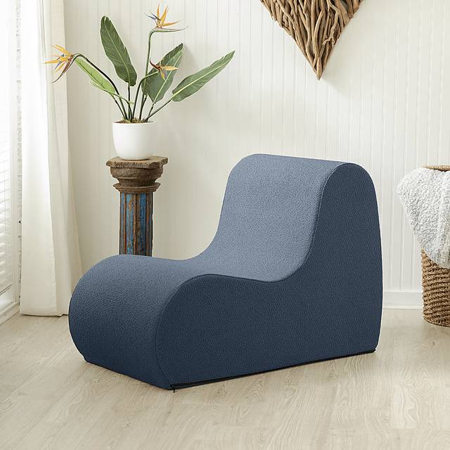 Brumley Navy Accent Chair - Thumbnail - Image 3
