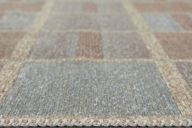 Bryldr Pink 7'10 x 10' Rug - Thumbnail - Image 5