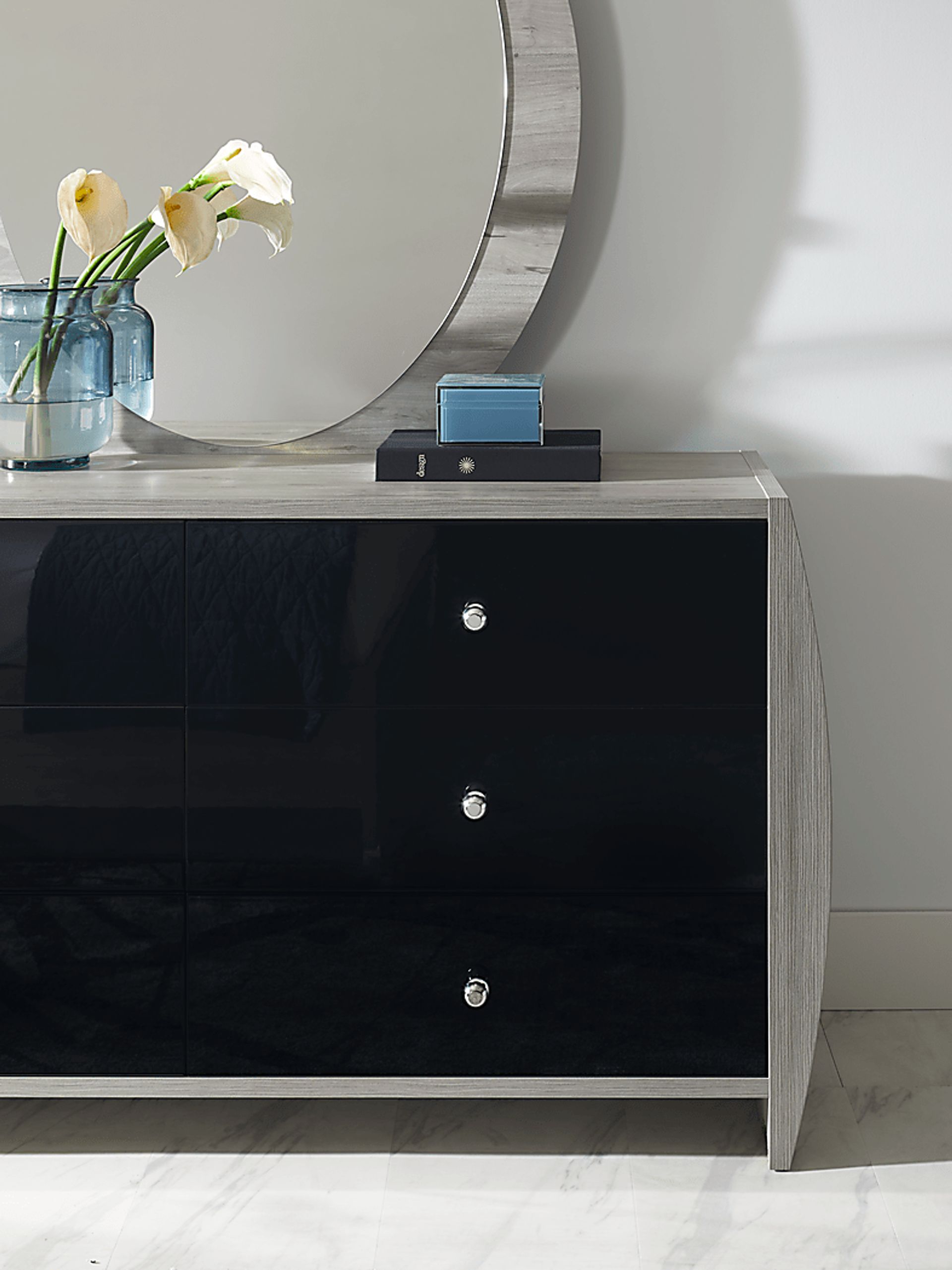 Buccone Heights Black 7 Pc Queen Bedroom - Image 6