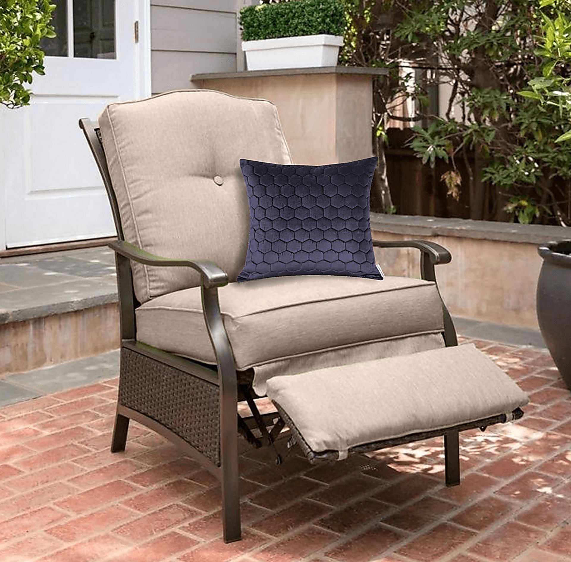 Buraid Blue Accent Pillow - Image 6