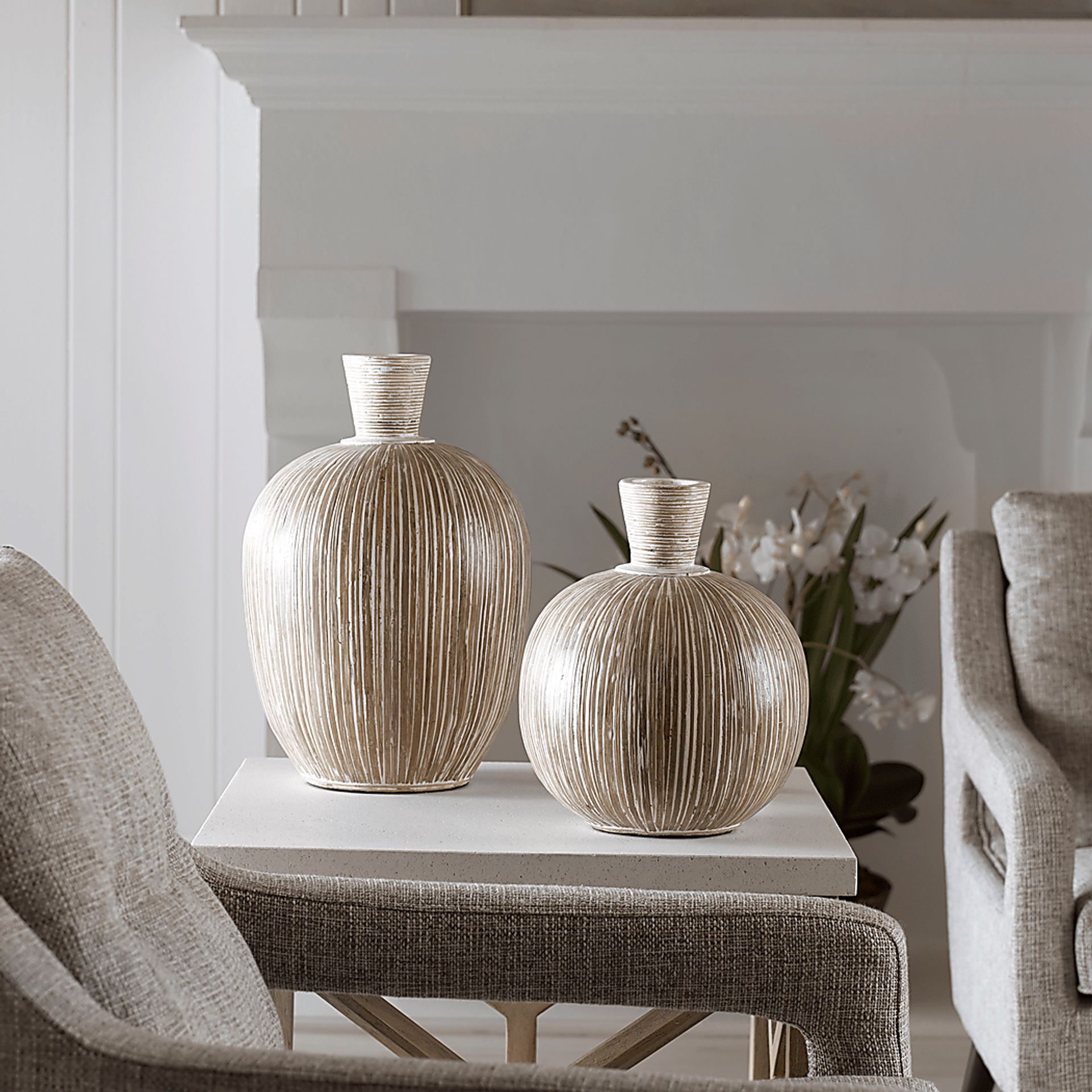 Byronell Brown Vase, Set of 2 - Image 2