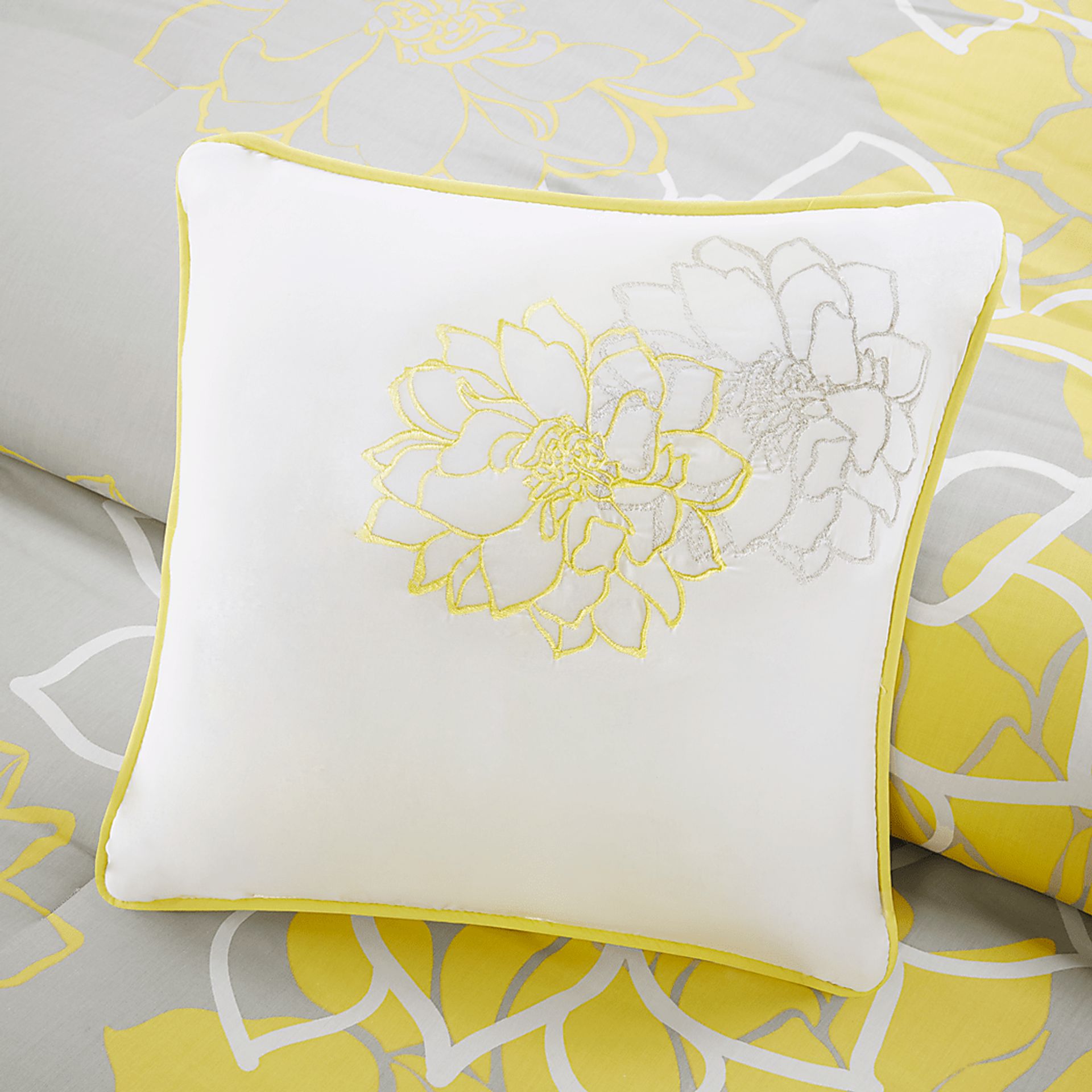 Cabildo Yellow 7 Pc California King Comforter Set - Image 6