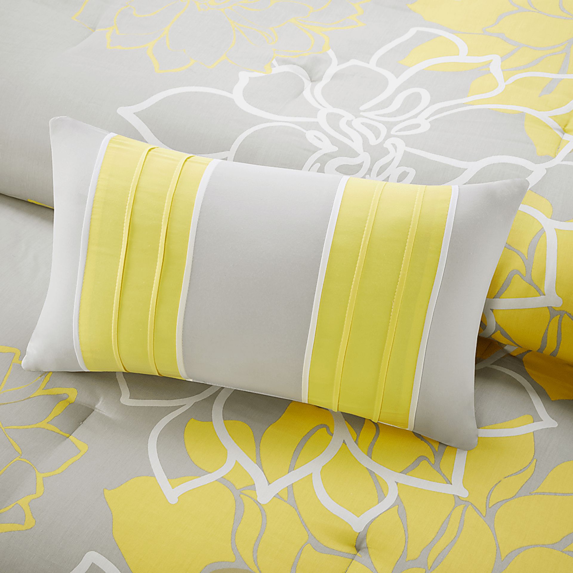 Cabildo Yellow 7 Pc California King Comforter Set - Image 7