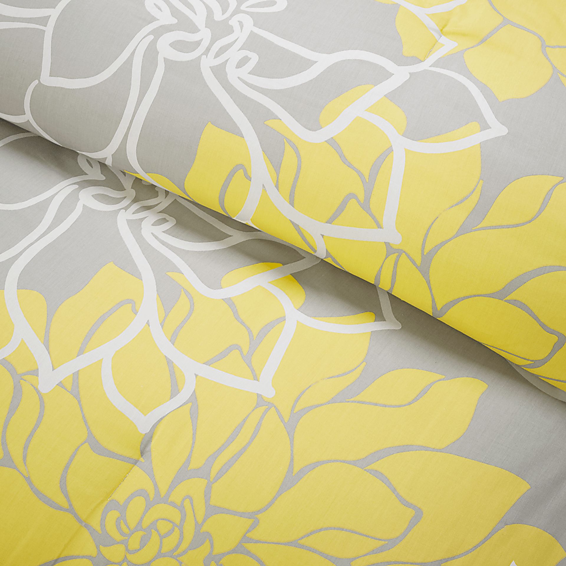 Cabildo Yellow 7 Pc California King Comforter Set - Image 9