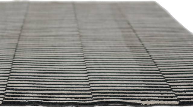 Caelia Black 7'10 x 9'10 Rug - Thumbnail - Image 9
