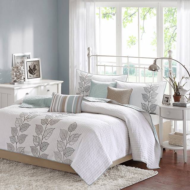 Caelie White 6 Pc King Coverlet Set - Thumbnail - Image 2