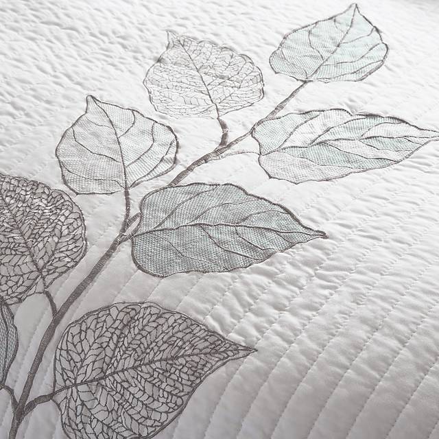 Caelie White 6 Pc King Coverlet Set - Thumbnail - Image 3