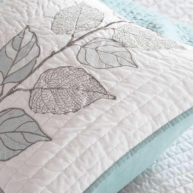 Caelie White 6 Pc King Coverlet Set - Thumbnail - Image 6