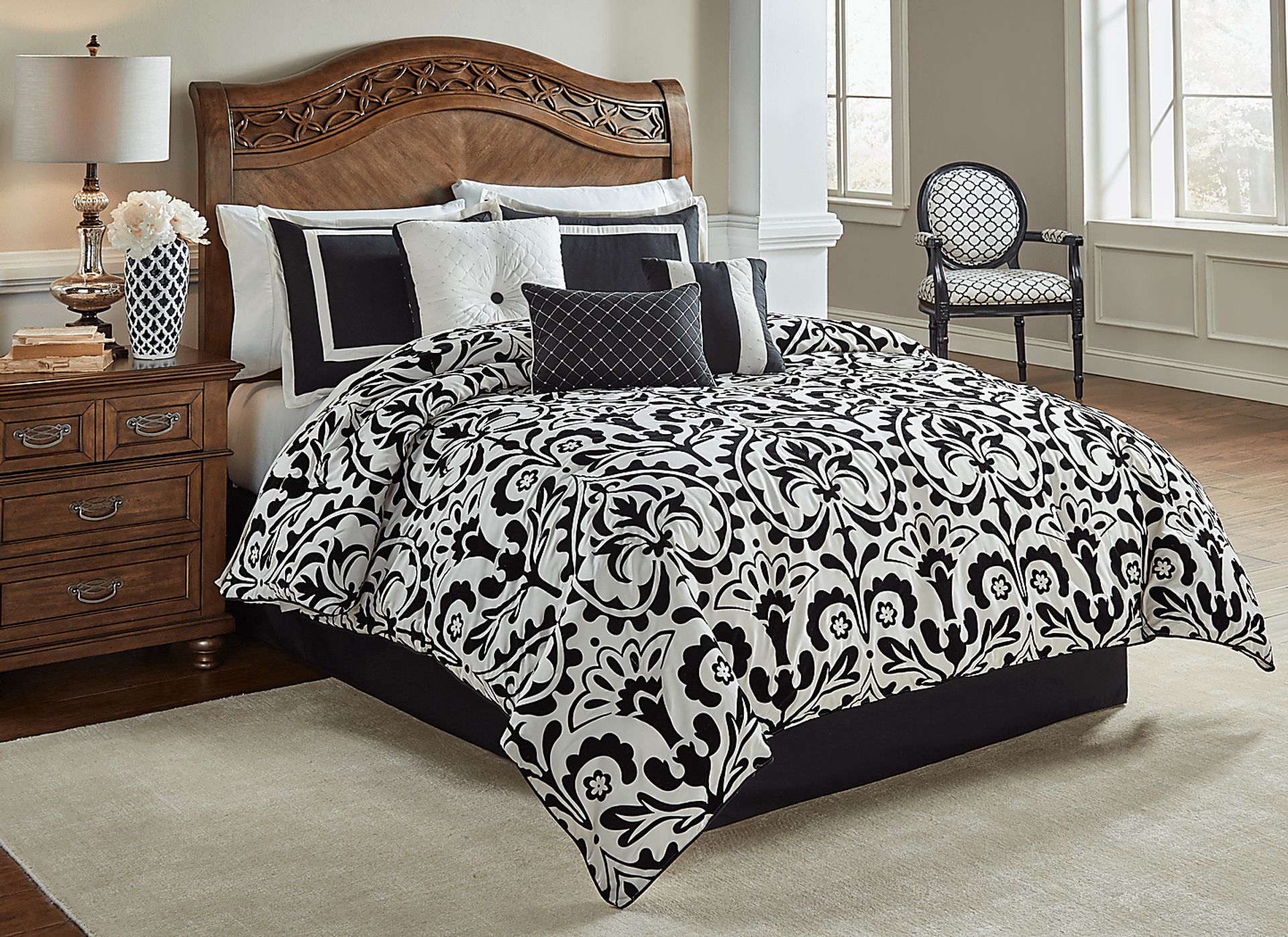 Caige Black 7 Pc King Comforter Set - Image 1