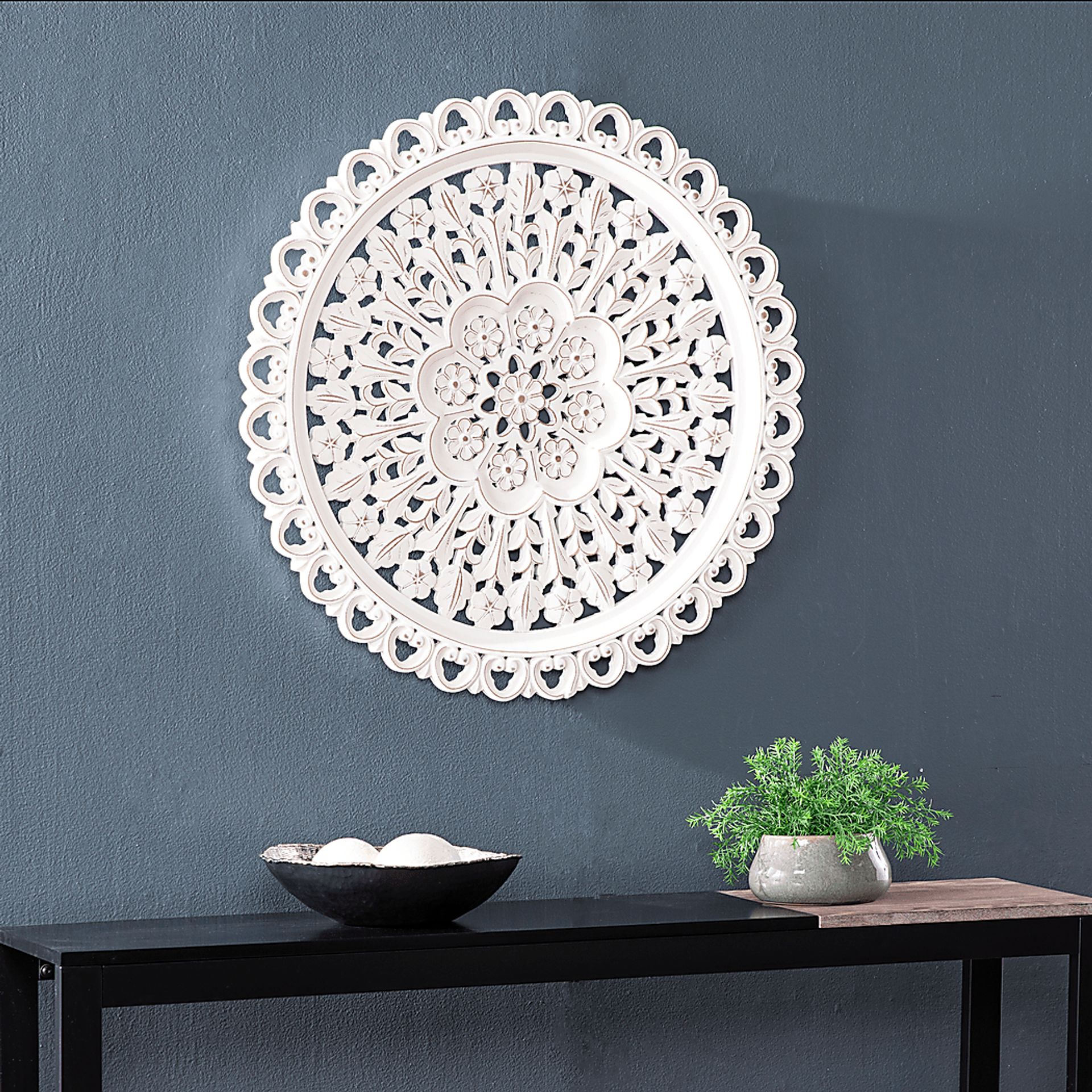 Cairngale White Wall Decor - Image 4
