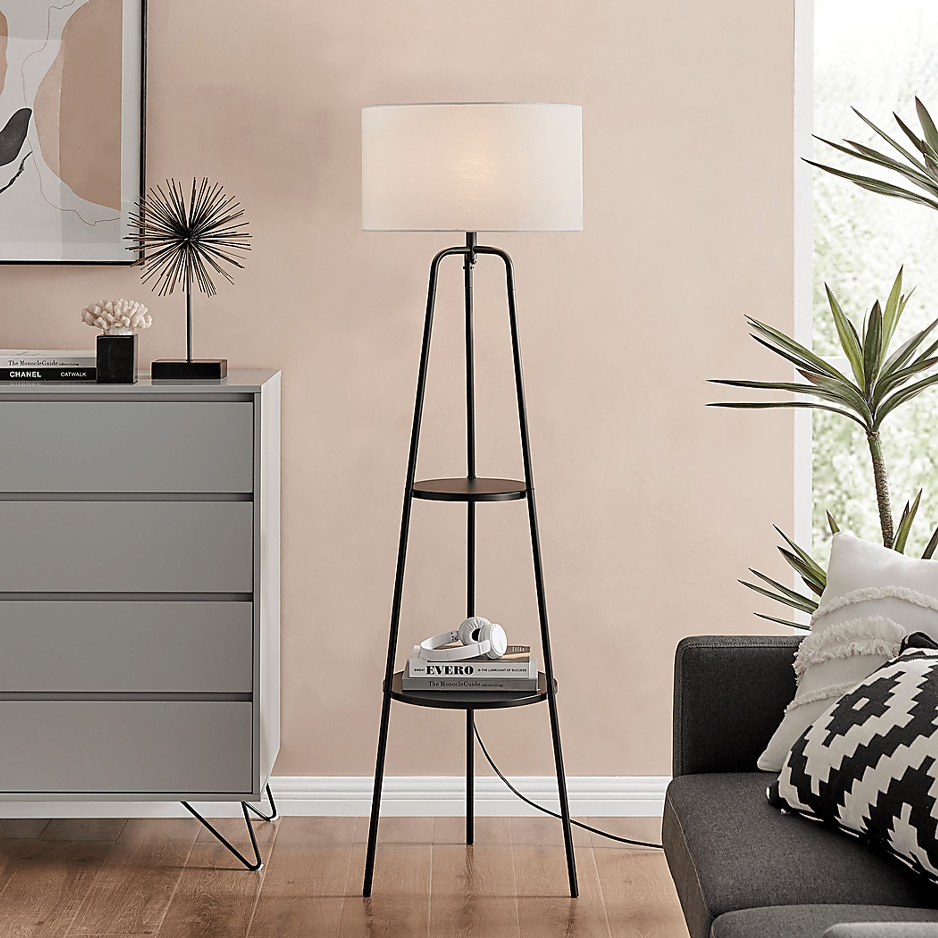 Calidonia Land White Floor Lamp - Image 2