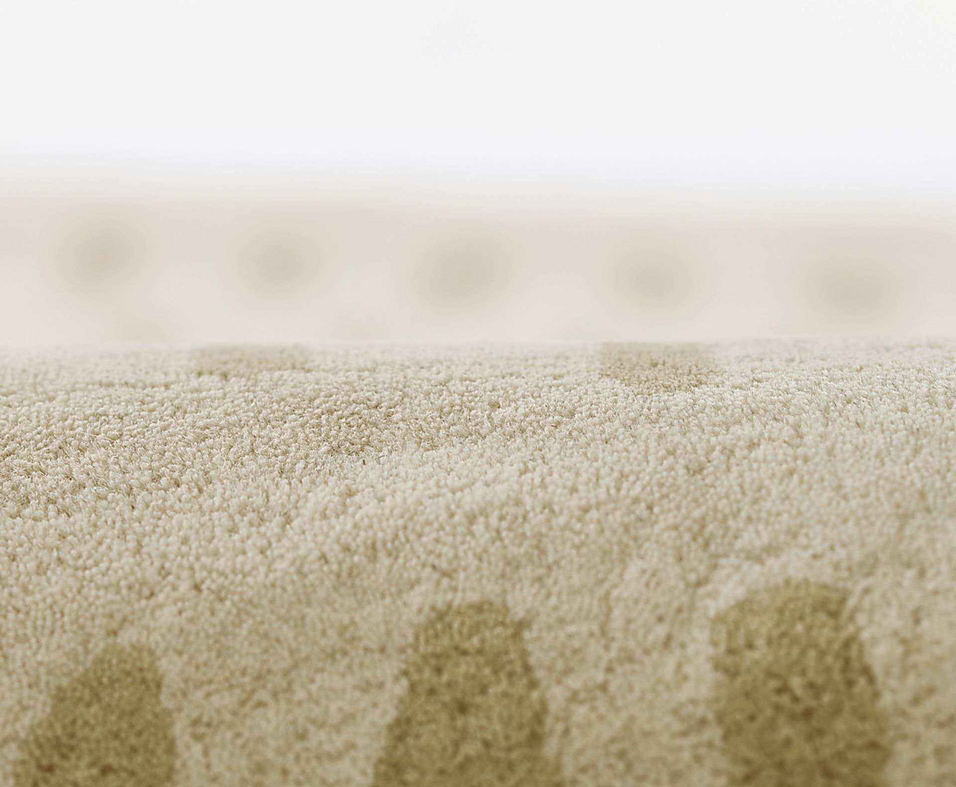 Callabee Beige 8' x 10' Rug - Image 4