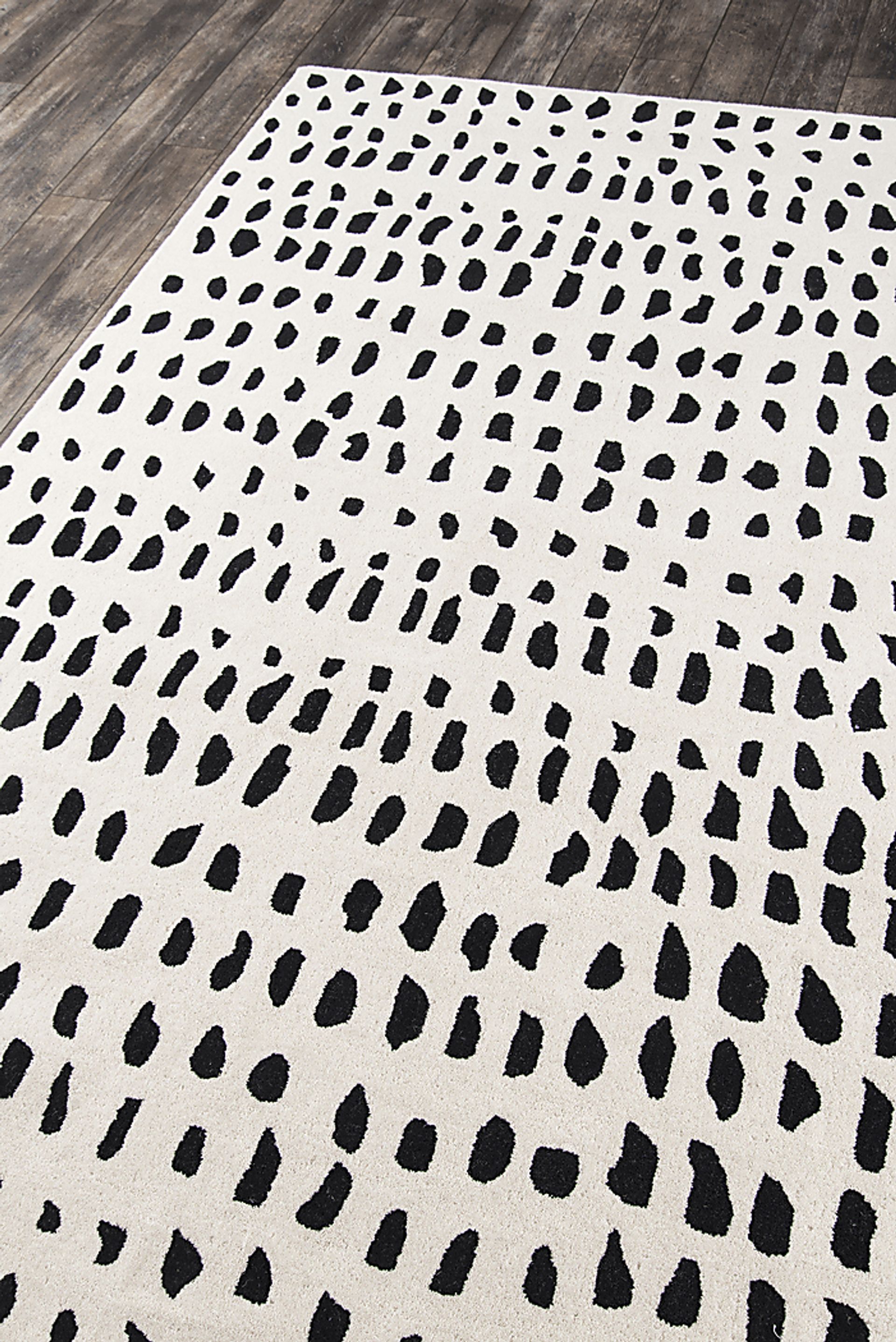 Callabee Off-White 5' x 8' Rug - Image 3