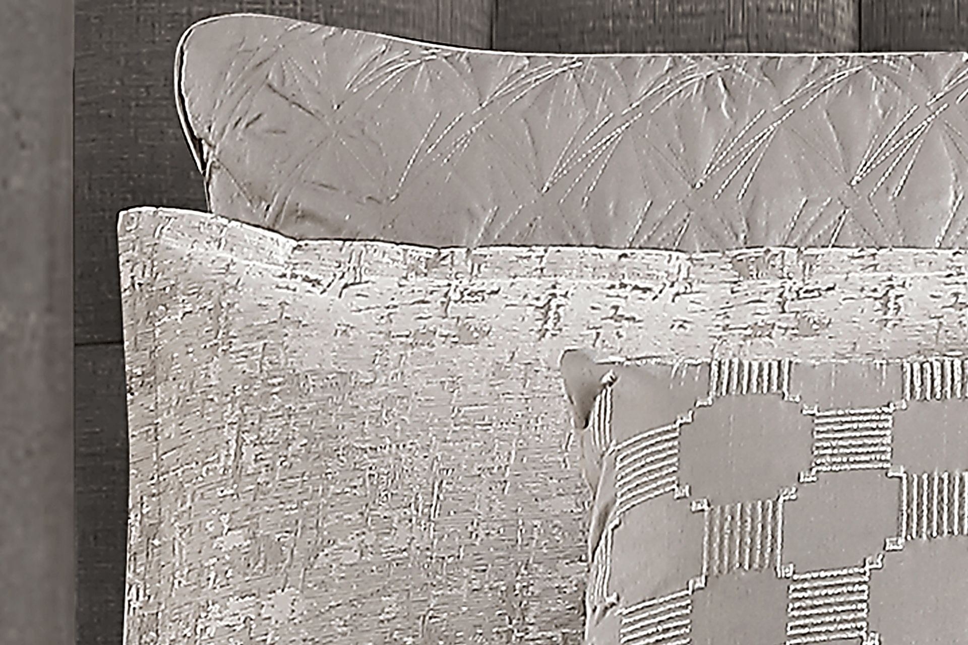 Calvent Gray 9 Pc Queen Comforter Set - Image 3