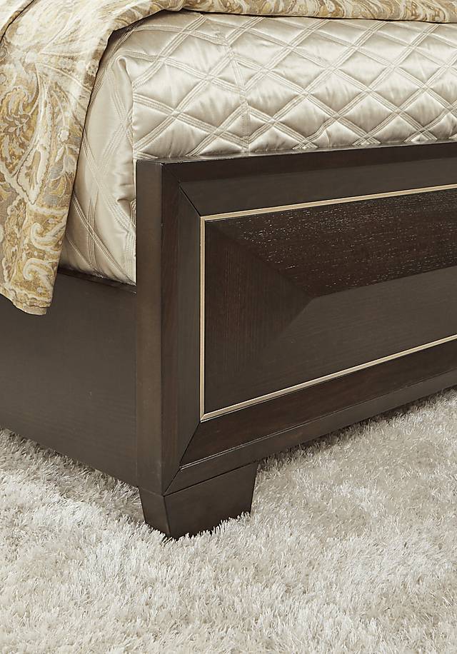 Cambrian Court Brown 6 Pc King Panel Bedroom - Thumbnail - Image 3