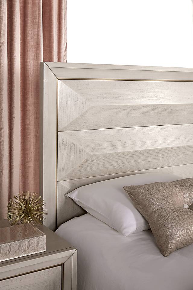 Cambrian Court White 5 Pc Queen Panel Bedroom - Thumbnail - Image 4
