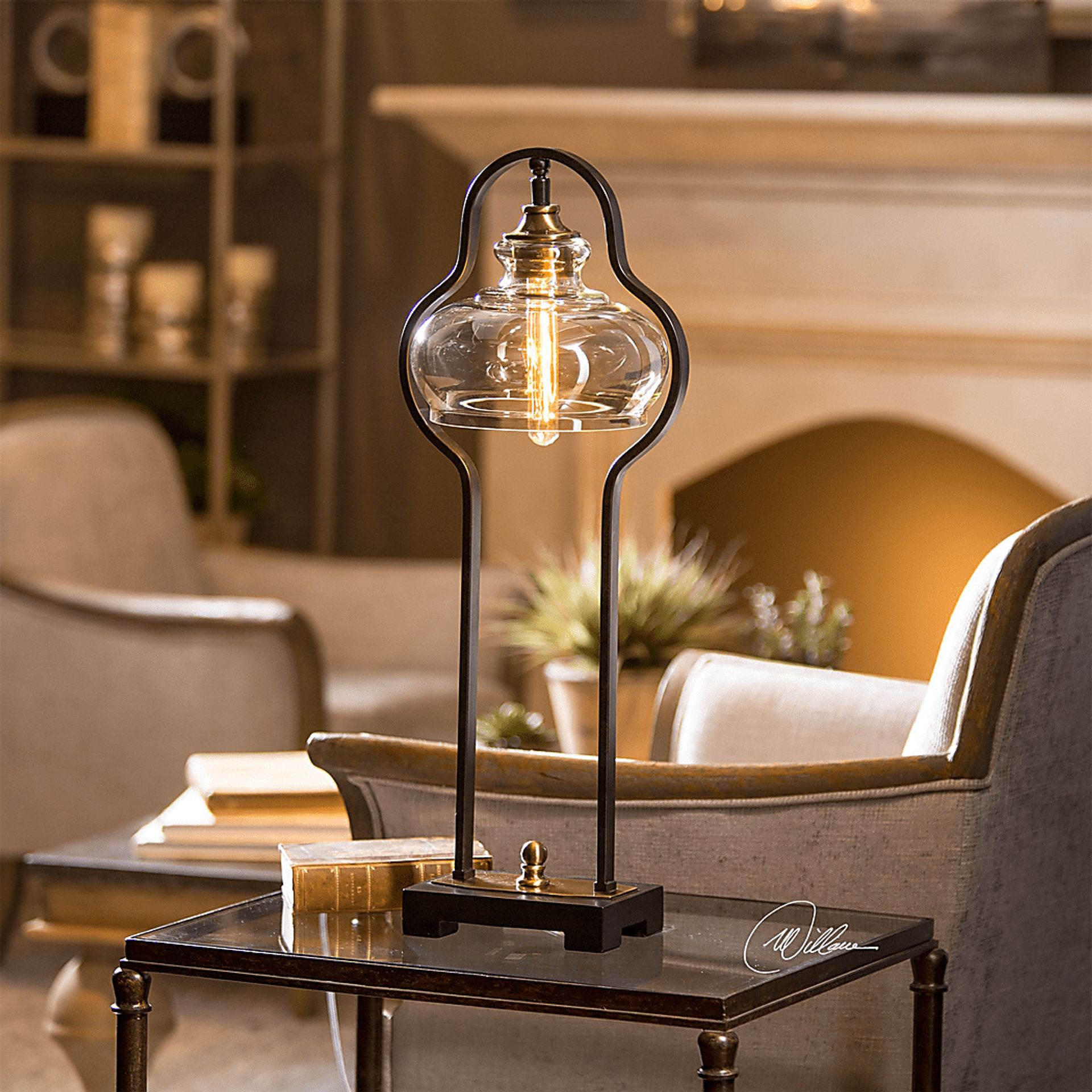 Camel Hill Black Lamp - Image 3