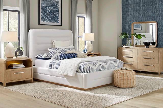 Canyon Cream 3 Pc Queen Upholstered Bed - Thumbnail - Image 2