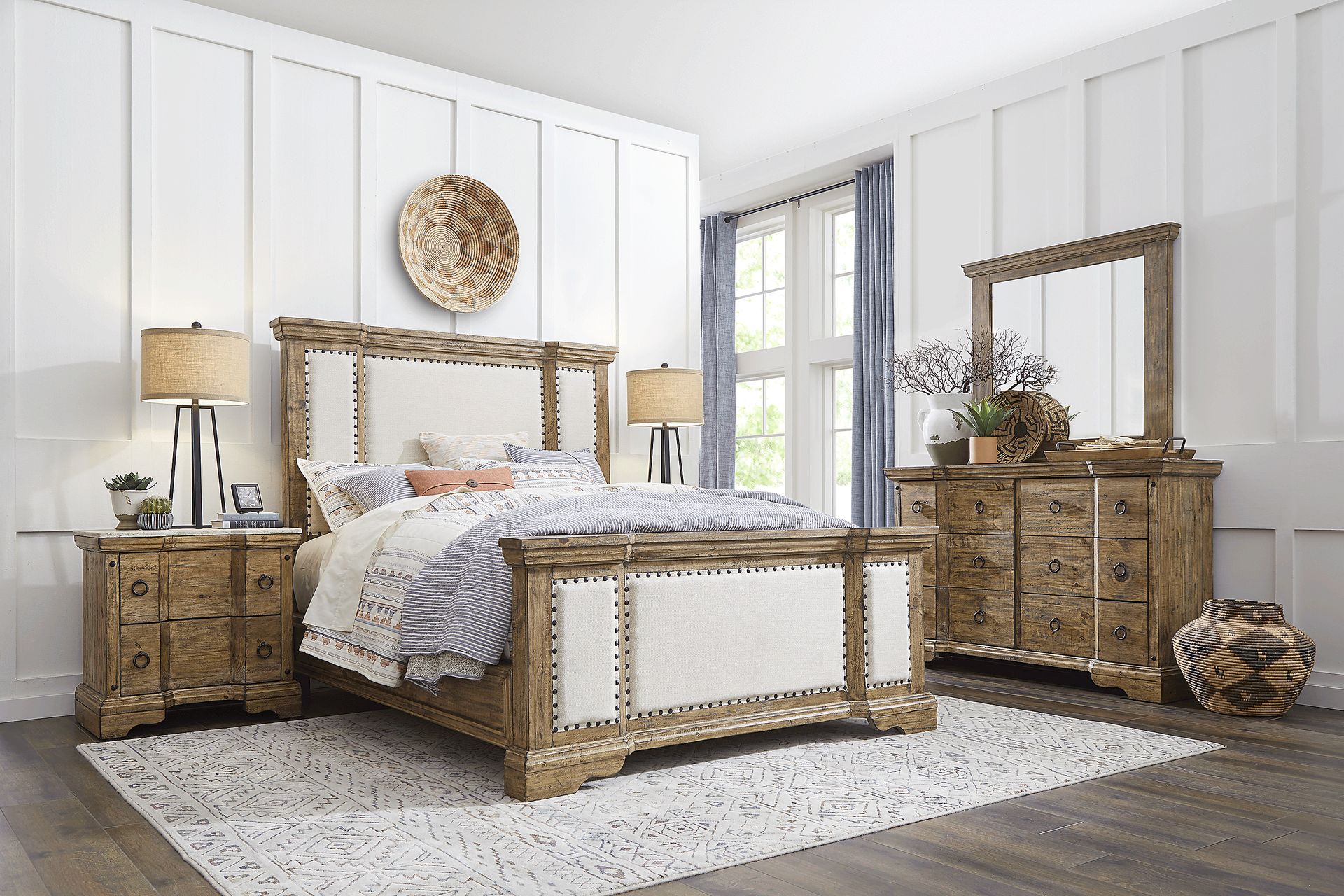 Canyon City Camel 7 Pc Queen Upholstered Bedroom - Image 1