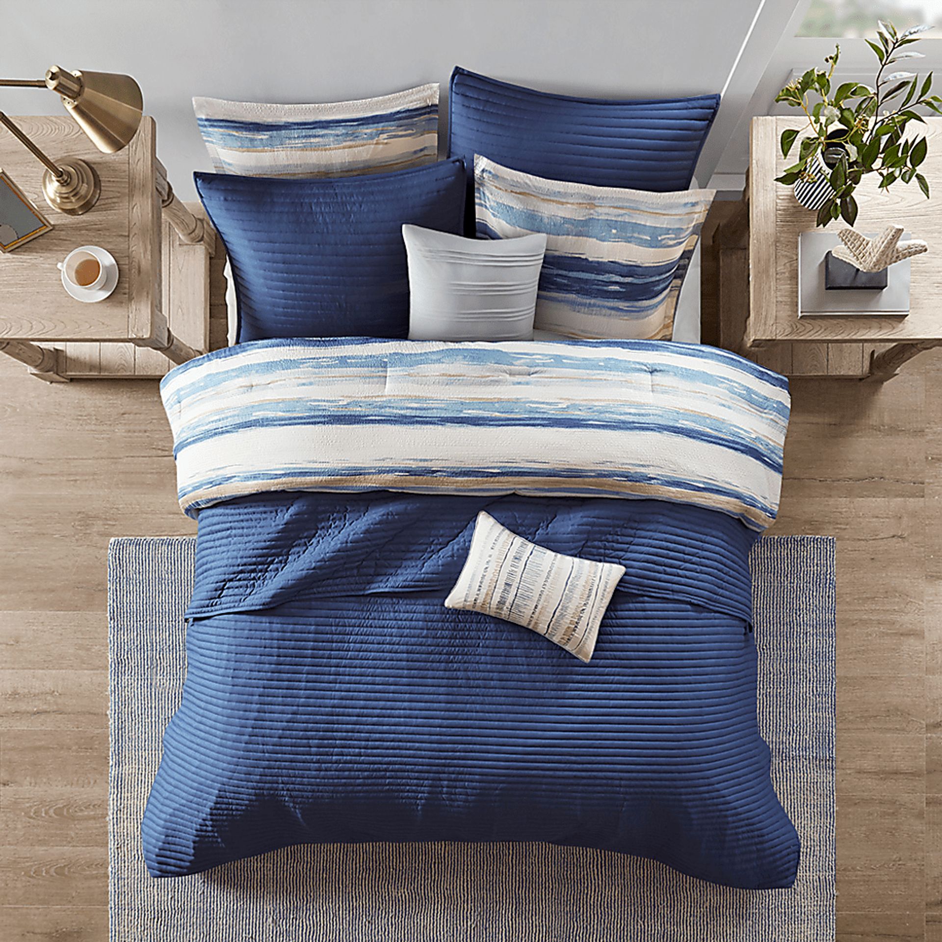 Capedeville Blue 8 Pc King/California King Comforter Set - Image 4