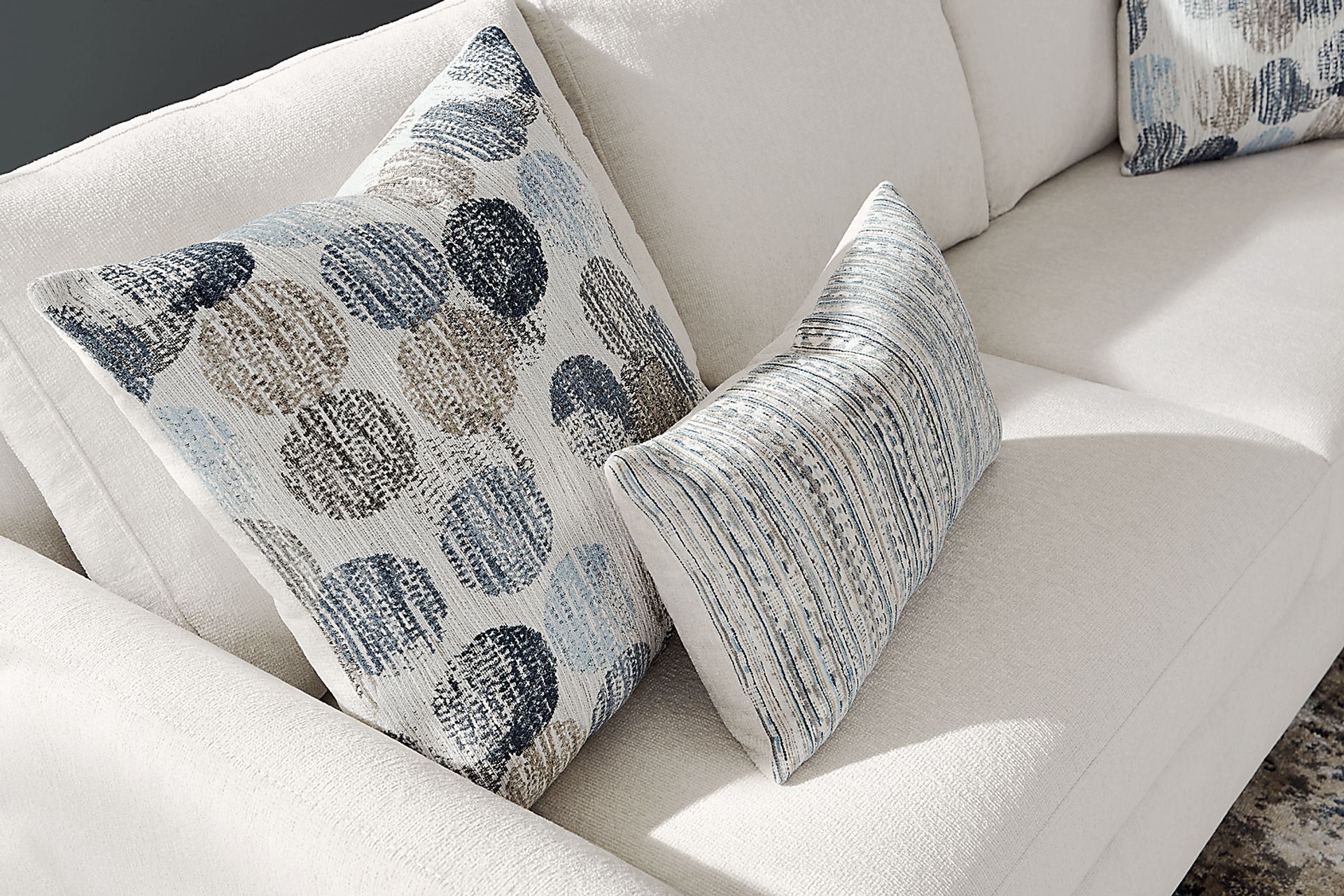 Caprice Ivory Sleeper Sofa - Image 3