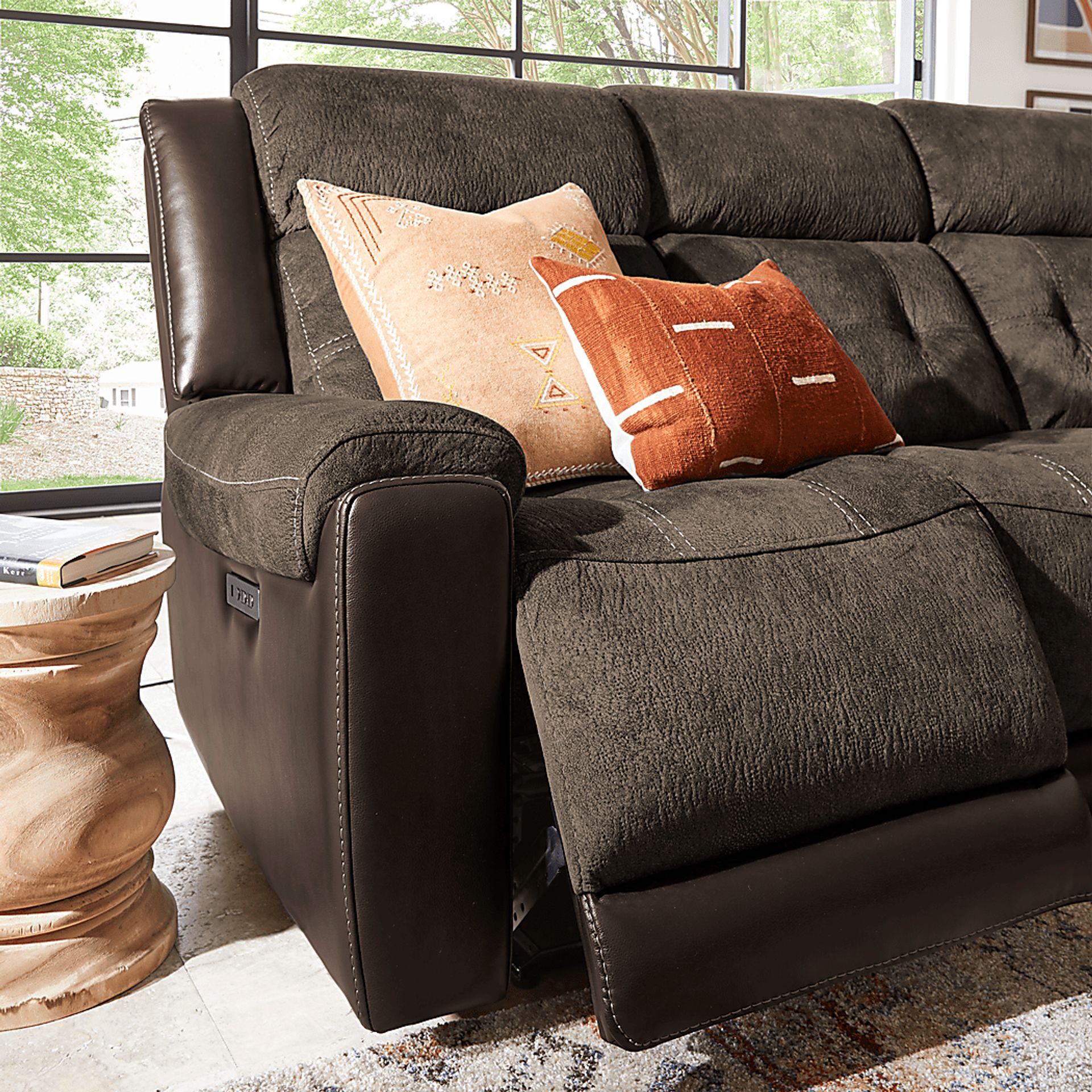 Capwood Brown Dual Power Reclining Sofa - Image 3