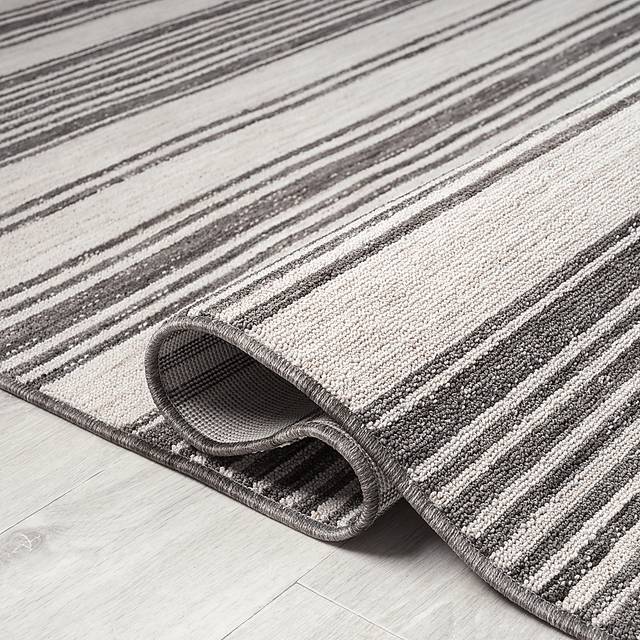 Caradley Ivory 5' x 7' Indoor/Outdoor Rug - Thumbnail - Image 3